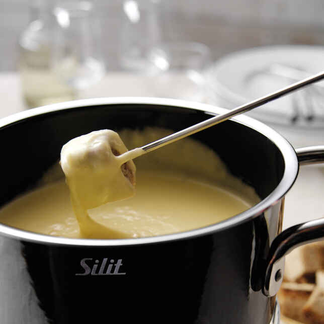 Käsesoufflé mit Gruyère Rezept | Küchengötter