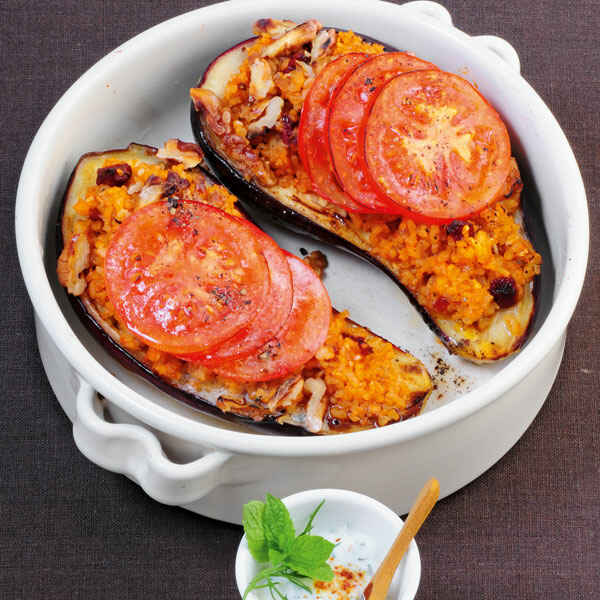 Bulgur-Frikadellen mit Minzejoghurt Rezept | Küchengötter