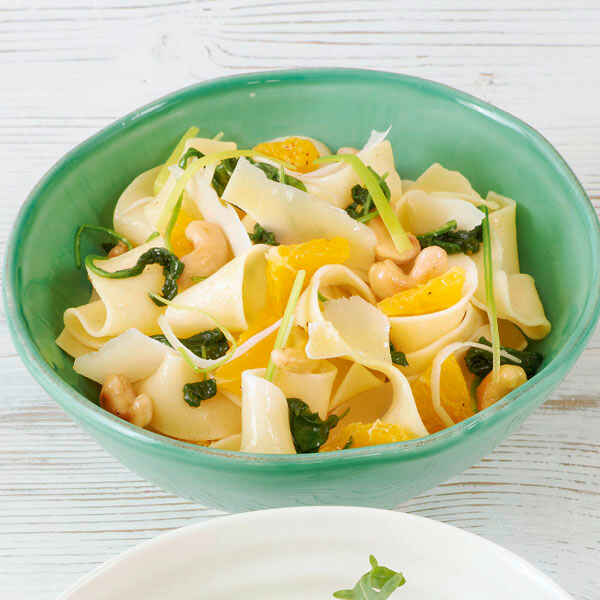 Pasta mit Lauch, Orangen und Krabben Rezept | Küchengötter Pasta mit Lauch, Orangen und Krabben Rezept | Küchengötter