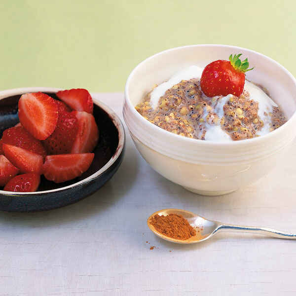 Erdbeer-Joghurt-Müsli Rezept (glutenfrei) | Küchengötter