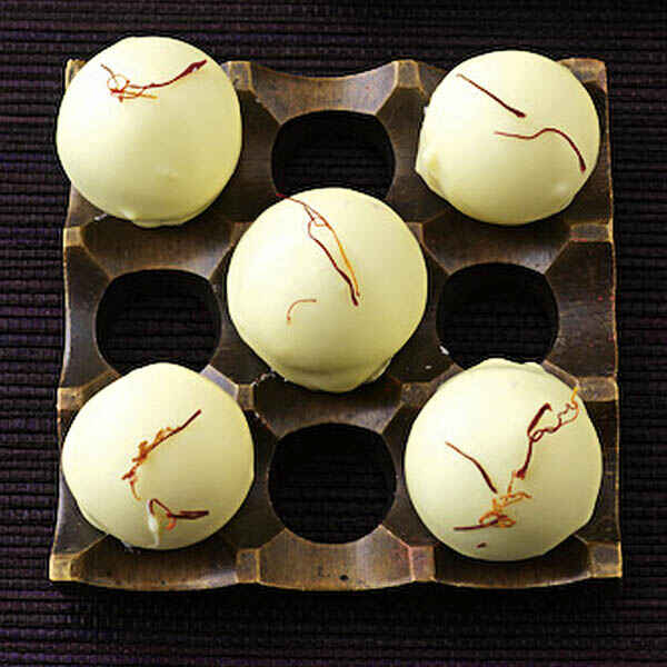 Mango-Lassi-Pralinen Rezept | Küchengötter Mango-Lassi-Pralinen Rezept | Küchengötter