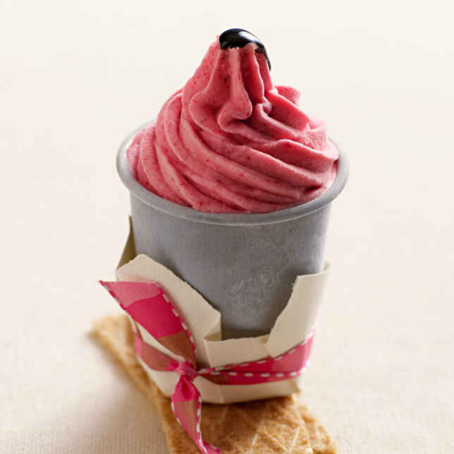 Muttertagsherz mit Rosenwasser Rezept | Küchengötter Muttertagsherz mit Rosenwasser Rezept | Küchengötter