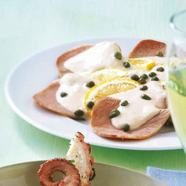 Vitello tonnato mit Kalbsbraten-Aufschnitt Rezept | Küchengötter Vitello tonnato mit Kalbsbraten-Aufschnitt Rezept | Küchengötter