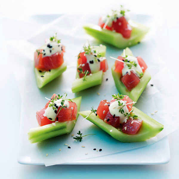 Eier mit Lachstatar und Kaviar Rezept | Küchengötter Eier mit Lachstatar und Kaviar Rezept | Küchengötter