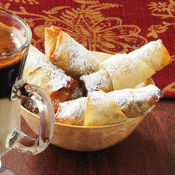 Filoteig-Röllchen mit Walnuss-Käse-Füllung Rezept | Küchengötter Filoteig-Röllchen mit Walnuss-Käse-Füllung Rezept | Küchengötter