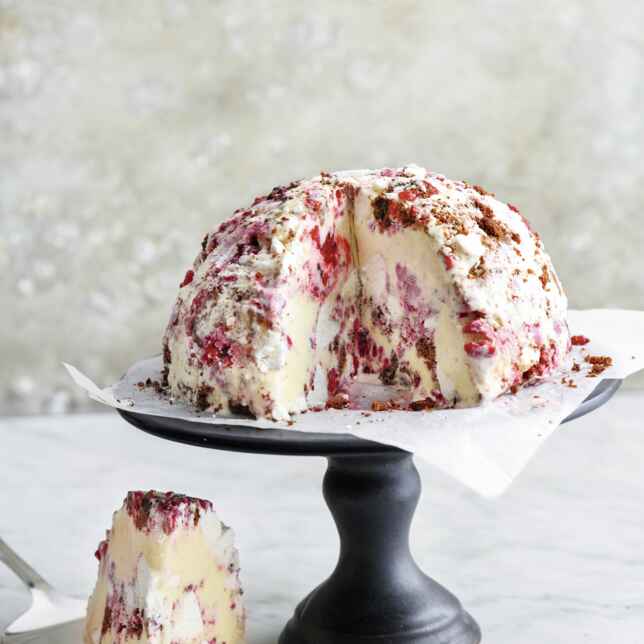 Himbeer-Eistorte Rezept | Küchengötter Himbeer-Eistorte Rezept | Küchengötter