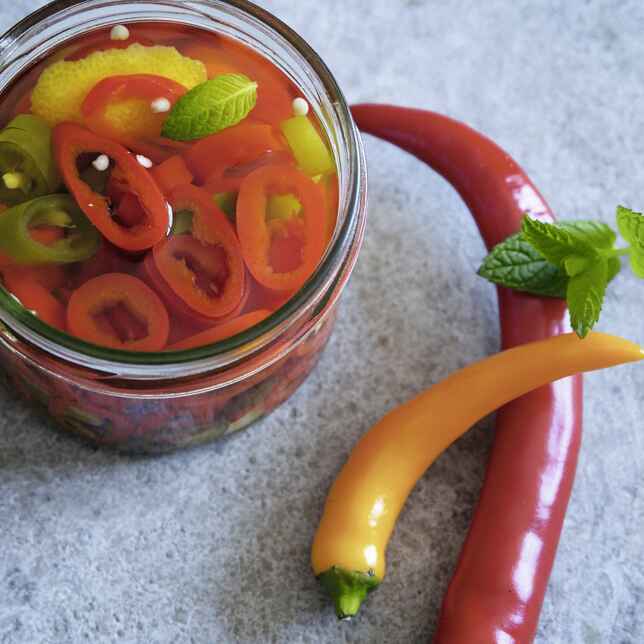 Salicorn mit Zitrone und Knoblauch Rezept | Küchengötter Salicorn mit Zitrone und Knoblauch Rezept | Küchengötter