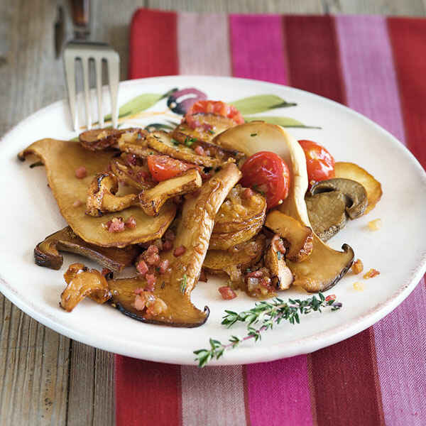 Bratkartoffeln mit Zwiebeln und Speck Rezept | Küchengötter Bratkartoffeln mit Zwiebeln und Speck Rezept | Küchengötter