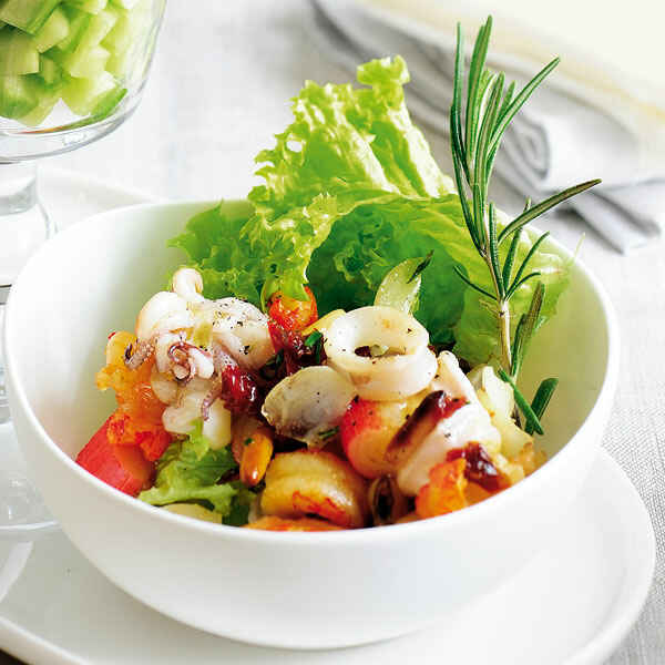Italienischer Meeresfrüchtesalat Rezept | Küchengötter Italienischer Meeresfrüchtesalat Rezept | Küchengötter