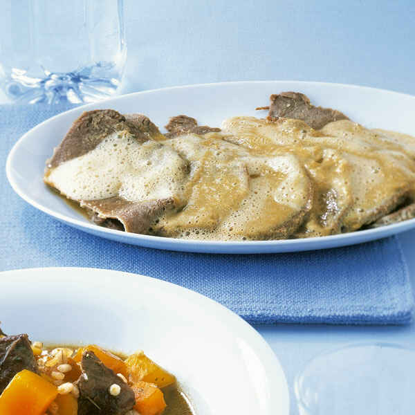 Rinderbraten in Weißwein geschmort Rezept | Küchengötter Rinderbraten in Weißwein geschmort Rezept | Küchengötter