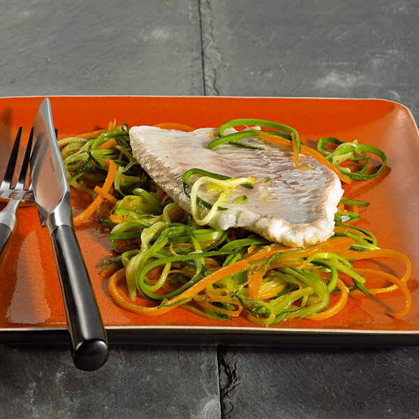 Rotbarsch mit Zitronen-Zucchini Rezept | Küchengötter Rotbarsch mit Zitronen-Zucchini Rezept | Küchengötter