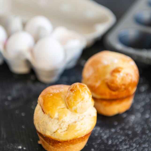 Mini-Brioches mit Miso Rezept | Küchengötter Mini-Brioches mit Miso Rezept | Küchengötter