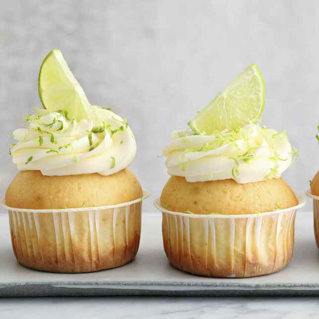 Avocado-Limetten-Muffins Rezept | Küchengötter Avocado-Limetten-Muffins Rezept | Küchengötter