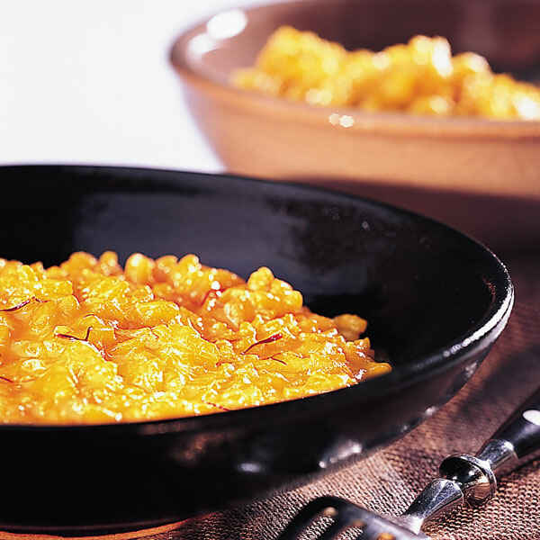 Safran-Risotto mit Zucchini Rezept | Küchengötter Safran-Risotto mit Zucchini Rezept | Küchengötter