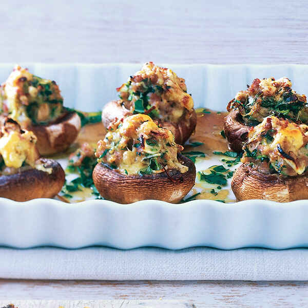 Vegetarisch gefüllte Riesenchampignons Rezept | Küchengötter Vegetarisch gefüllte Riesenchampignons Rezept | Küchengötter