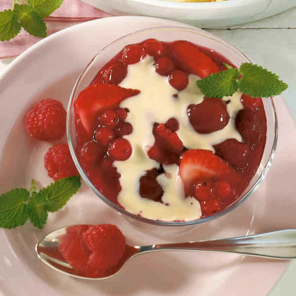 Rote Grütze mit Vanillesauce Rezept | Küchengötter Rote Grütze mit Vanillesauce Rezept | Küchengötter