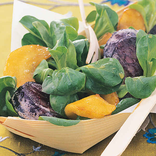 Feldsalat mit Äpfeln und Pilzen Rezept | Küchengötter Feldsalat mit Äpfeln und Pilzen Rezept | Küchengötter
