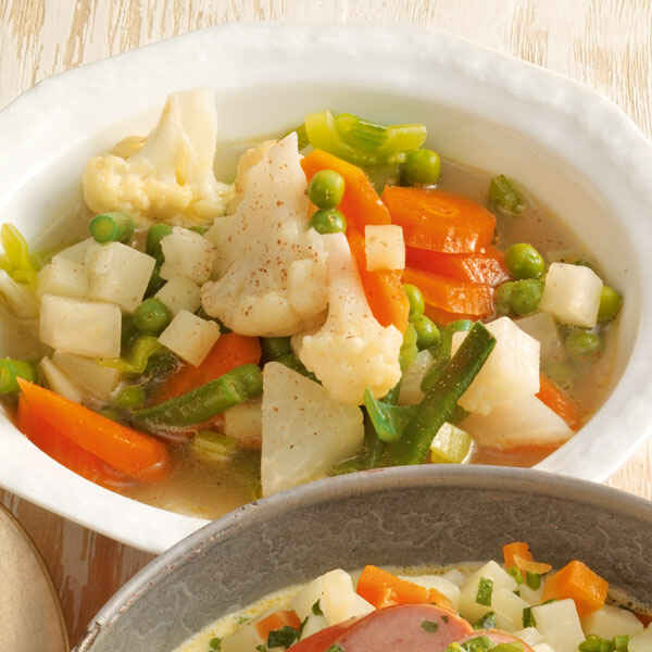 Gemüsesuppe »Quer durch den Garten« Rezept Küchengötter