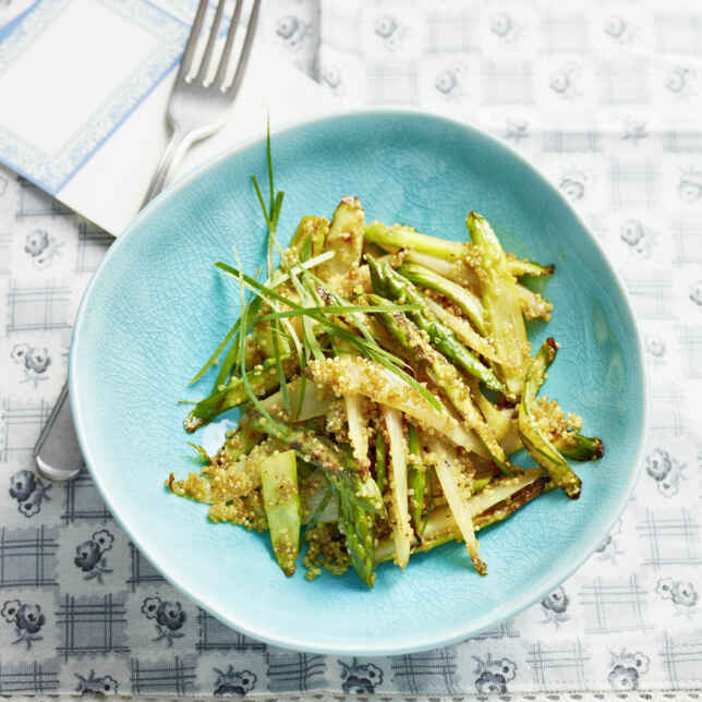 Grüner Spargel im Schinkenmantel Rezept | Küchengötter Grüner Spargel im Schinkenmantel Rezept | Küchengötter