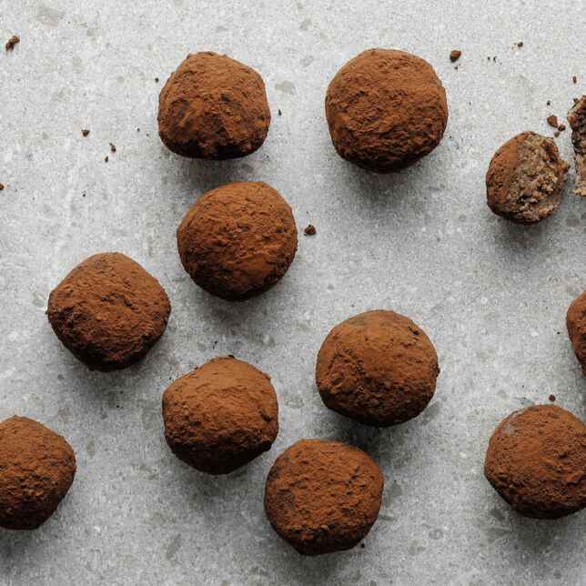 Kokos-Kakao-Kugeln Rezept | Küchengötter Kokos-Kakao-Kugeln Rezept | Küchengötter