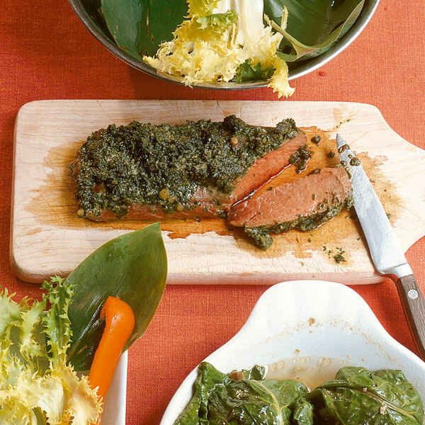 Lammrücken mit Petersilien-Kräuterkruste Rezept | Küchengötter Lammrücken mit Petersilien-Kräuterkruste Rezept | Küchengötter