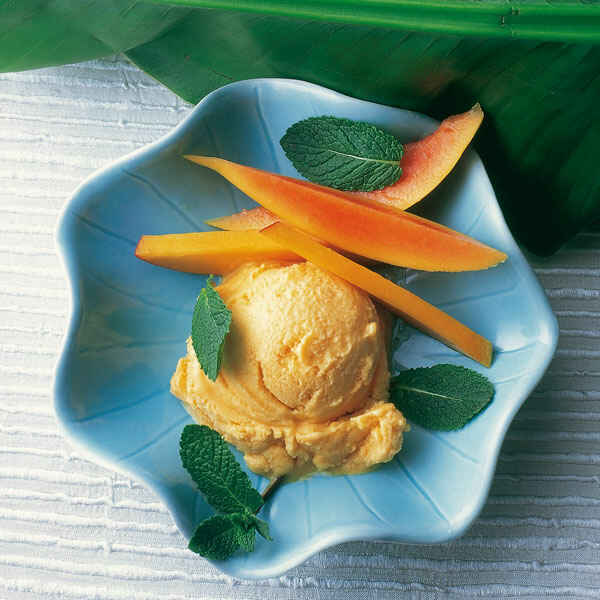 Kokoseis mit Sesam Rezept | Küchengötter Kokoseis mit Sesam Rezept | Küchengötter