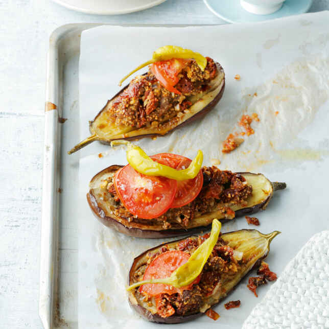 Gefüllte Paprikaschoten mit Hackfleisch und Reis Rezept | Küchengötter