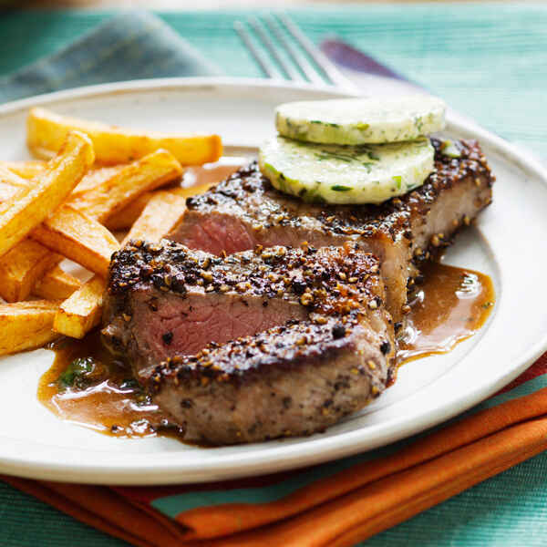 Rumpsteak mit Bratkartoffeln und Kräuterbutter Rezept | Küchengötter Rumpsteak mit Bratkartoffeln und Kräuterbutter Rezept | Küchengötter