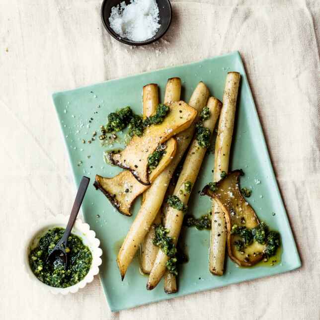 Schwarzwurzeln mit Rotwein-Schalotten Rezept | Küchengötter Schwarzwurzeln mit Rotwein-Schalotten Rezept | Küchengötter