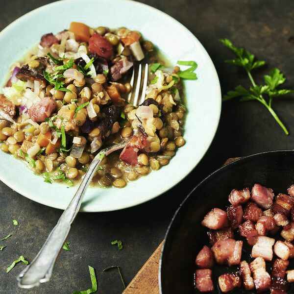 Rosmarinlammfilet mit Linsengemüse Rezept | Küchengötter Rosmarinlammfilet mit Linsengemüse Rezept | Küchengötter