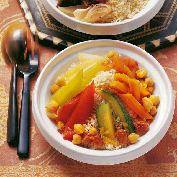 Orientalisches Gemüse mit Orangen-Gewürz-Hirse Rezept | Küchengötter Orientalisches Gemüse mit Orangen-Gewürz-Hirse Rezept | Küchengötter