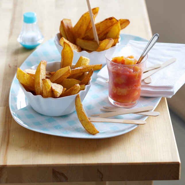 Pommes mit zuckerfreiem Ketchup Rezept | Küchengötter