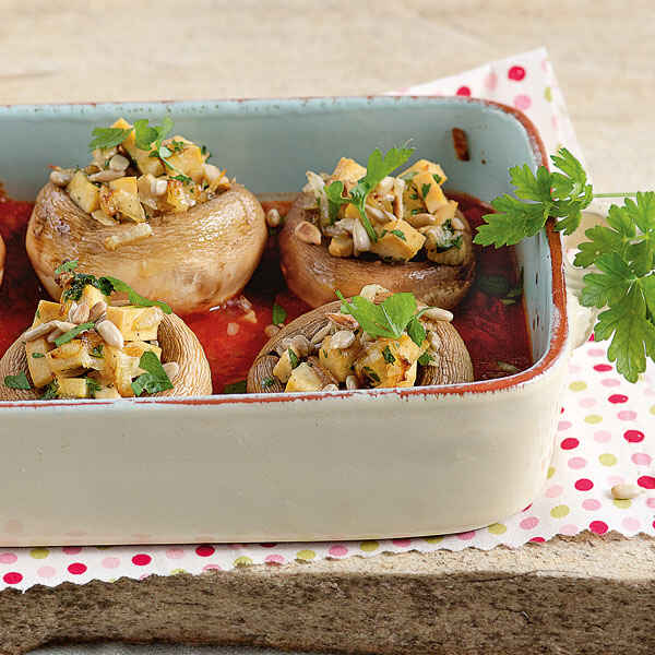 Riesenchampignons mit Käsefüllung Rezept | Küchengötter Riesenchampignons mit Käsefüllung Rezept | Küchengötter