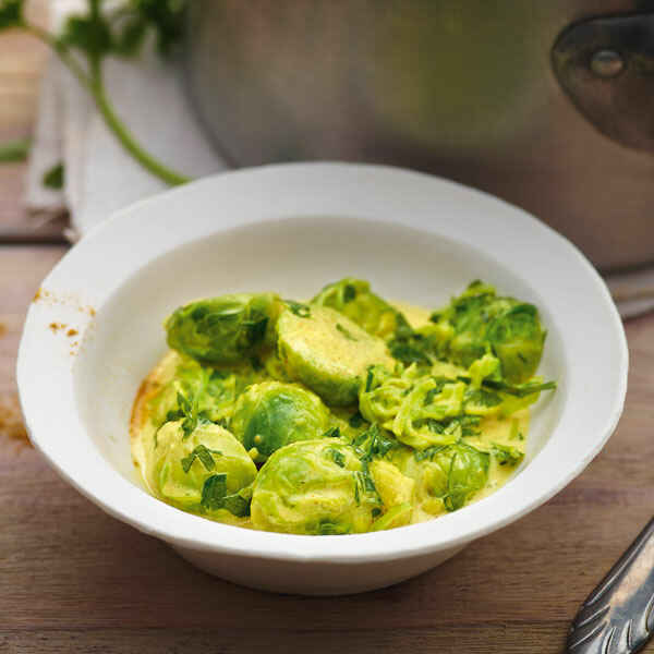 Rahm-Rosenkohl Rezept | Küchengötter Rahm-Rosenkohl Rezept | Küchengötter