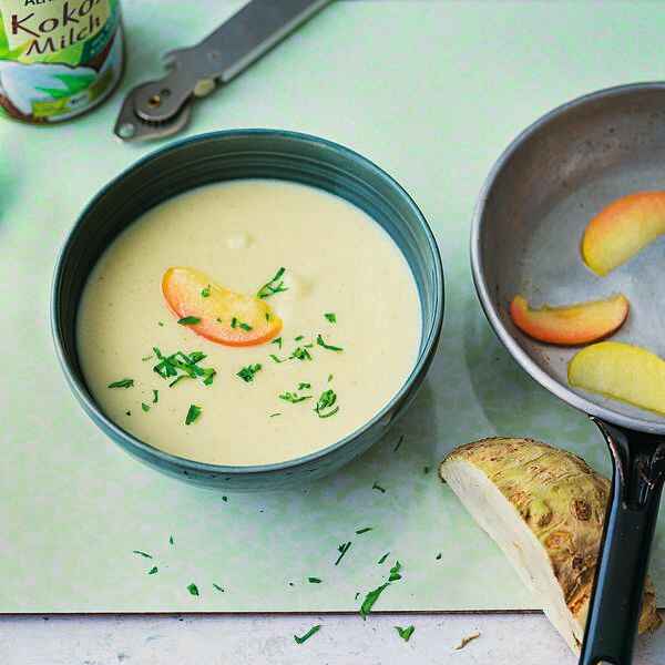 Sellerie-Apfel-Suppe Rezept | Küchengötter Sellerie-Apfel-Suppe Rezept | Küchengötter