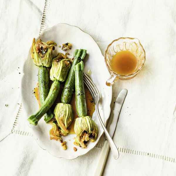 Gefüllte Zucchiniblüten mit Fisch Rezept | Küchengötter Gefüllte Zucchiniblüten mit Fisch Rezept | Küchengötter