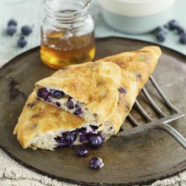 Luftiges Omelett mit Datteln und Feigenhonig Rezept | Küchengötter Luftiges Omelett mit Datteln und Feigenhonig Rezept | Küchengötter