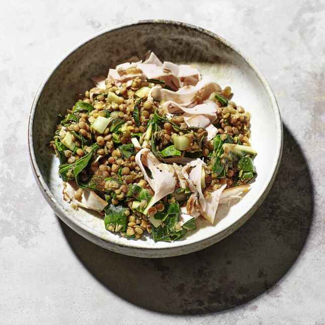 Linsen-Nudel-Salat mit Schwarzwurzeln und Feta Rezept | Küchengötter Linsen-Nudel-Salat mit Schwarzwurzeln und Feta Rezept | Küchengötter