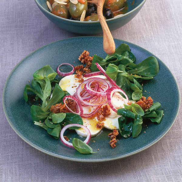 Feldsalat mit Mozzarella Rezept | Küchengötter Feldsalat mit Mozzarella Rezept | Küchengötter