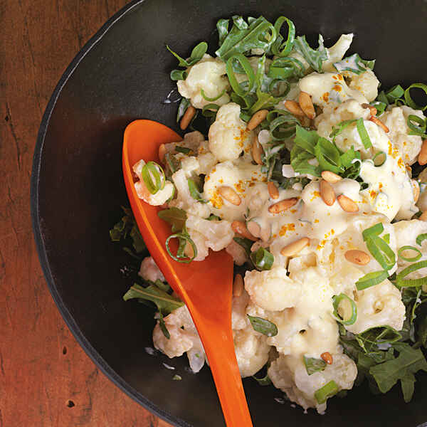 Safran-Blumenkohl-Salat mit Ei Rezept | Küchengötter