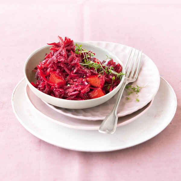 Rote-Bete-Salat mit Cassis-Vinaigrette und grünen Trauben Rezept ...