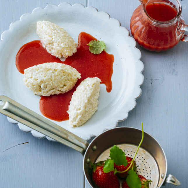 Veganer Kokosmilchreis mit Erdbeersauce Rezept | Küchengötter