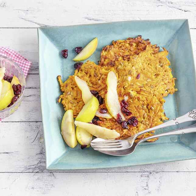 Süßkartoffelplätzchen mit Rucolabutter Rezept | Küchengötter Süßkartoffelplätzchen mit Rucolabutter Rezept | Küchengötter