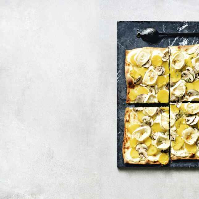 Pizzabaguette mit Kartoffeln Rezept | Küchengötter Pizzabaguette mit Kartoffeln Rezept | Küchengötter