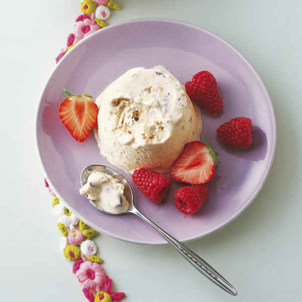 Schoko-Chili-Parfait am Stiel mit Mangodip Rezept | Küchengötter Schoko-Chili-Parfait am Stiel mit Mangodip Rezept | Küchengötter