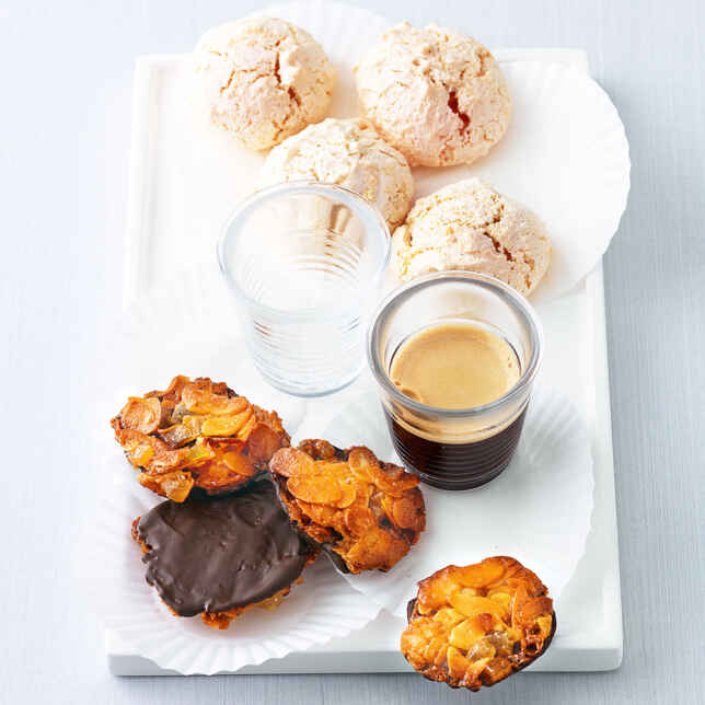 Florentiner mit kandierten Früchten Rezept | Küchengötter Florentiner mit kandierten Früchten Rezept | Küchengötter