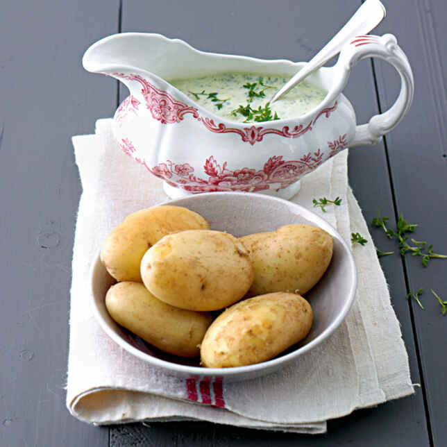 Pellkartoffeln mit Kräuterquark Rezept | Küchengötter Pellkartoffeln mit Kräuterquark Rezept | Küchengötter