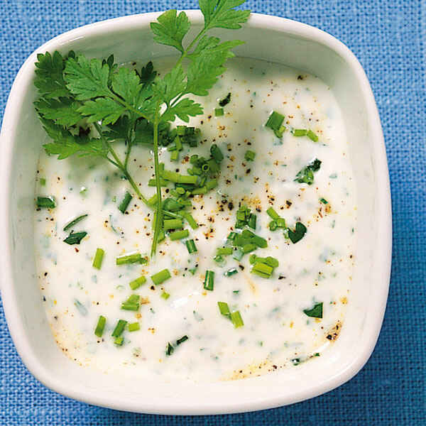 Joghurtdip mit Minze & Kreuzkümmel Rezept | Küchengötter Joghurtdip mit Minze & Kreuzkümmel Rezept | Küchengötter