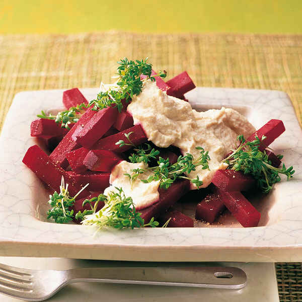 Rote-Beten-Salat mit Joghurt Rezept | Küchengötter Rote-Beten-Salat mit Joghurt Rezept | Küchengötter