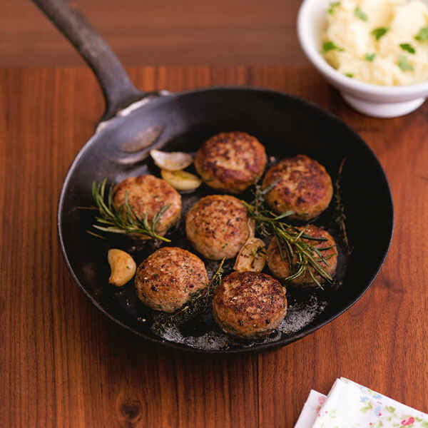 Kräuter-Frikadellen Rezept | Küchengötter Kräuter-Frikadellen Rezept | Küchengötter